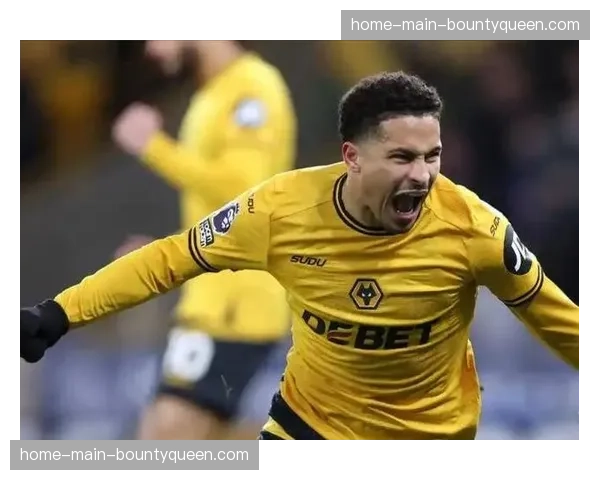 狼队宣布与主力中场若昂·戈麦斯续约,被视为稳定军心之举 狼队宣布与主力中场若昂·戈麦斯续约,被视为稳定军心之举